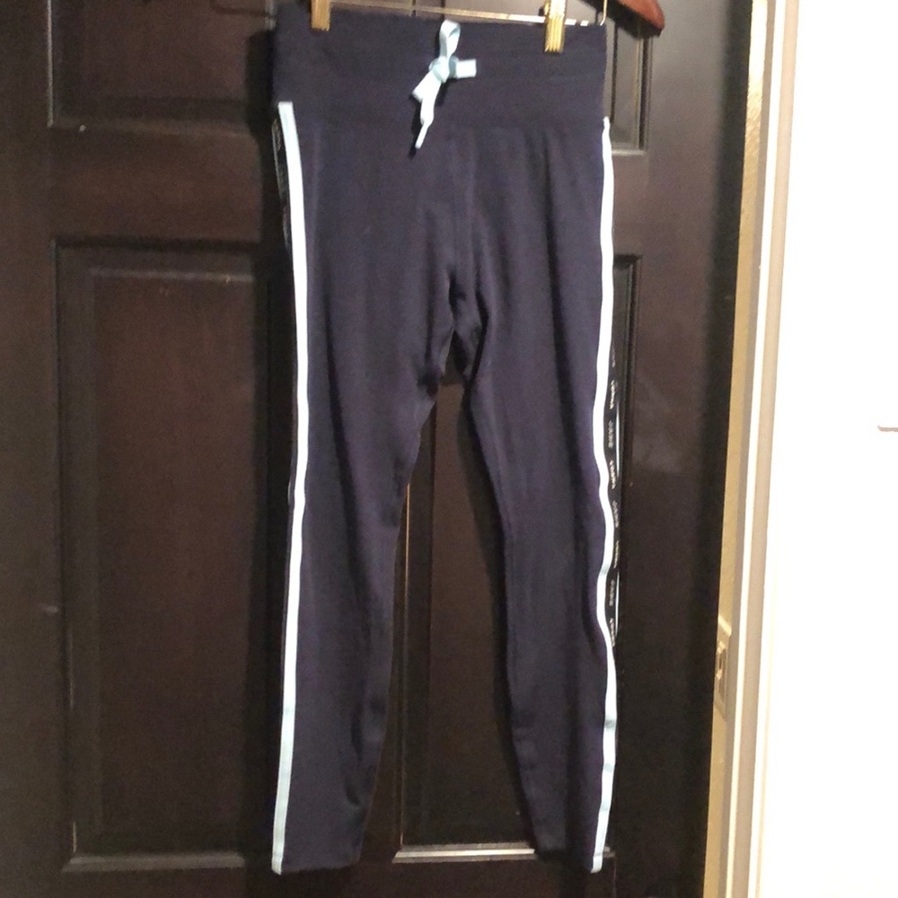 Lorna Jane 7/8 leggings with classic logo